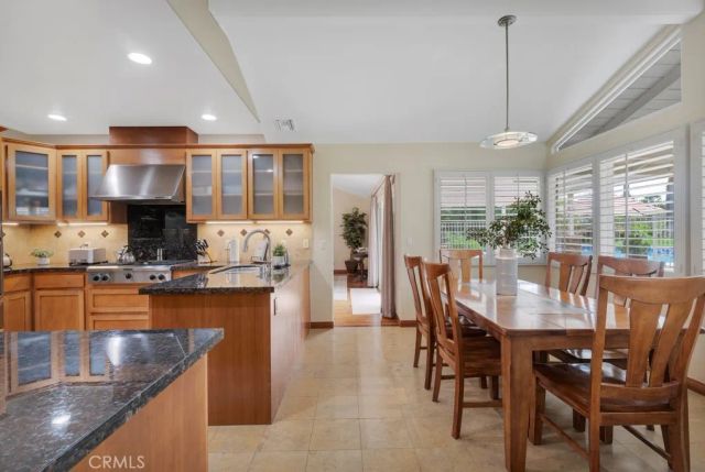 22346 Mayall, Chatsworth, CA 91311