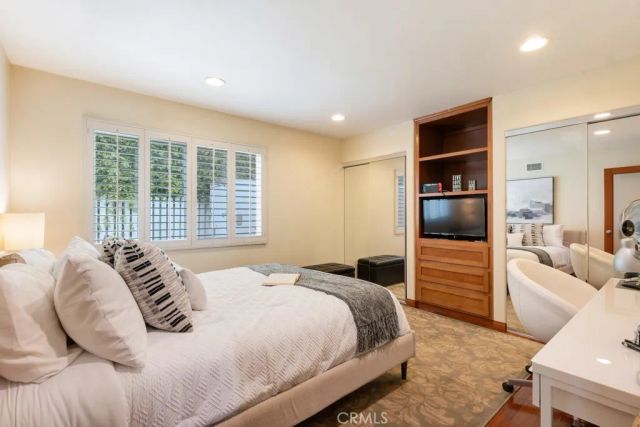 22346 Mayall, Chatsworth, CA 91311