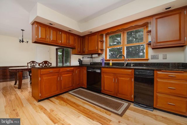 2517 KARYLOU DR, Kingsville, MD 21087