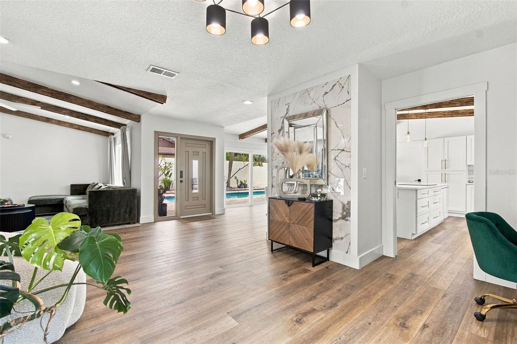 Image 19 of property listing at 5041 PALOMA DRIVE, Tampa, FL 33624