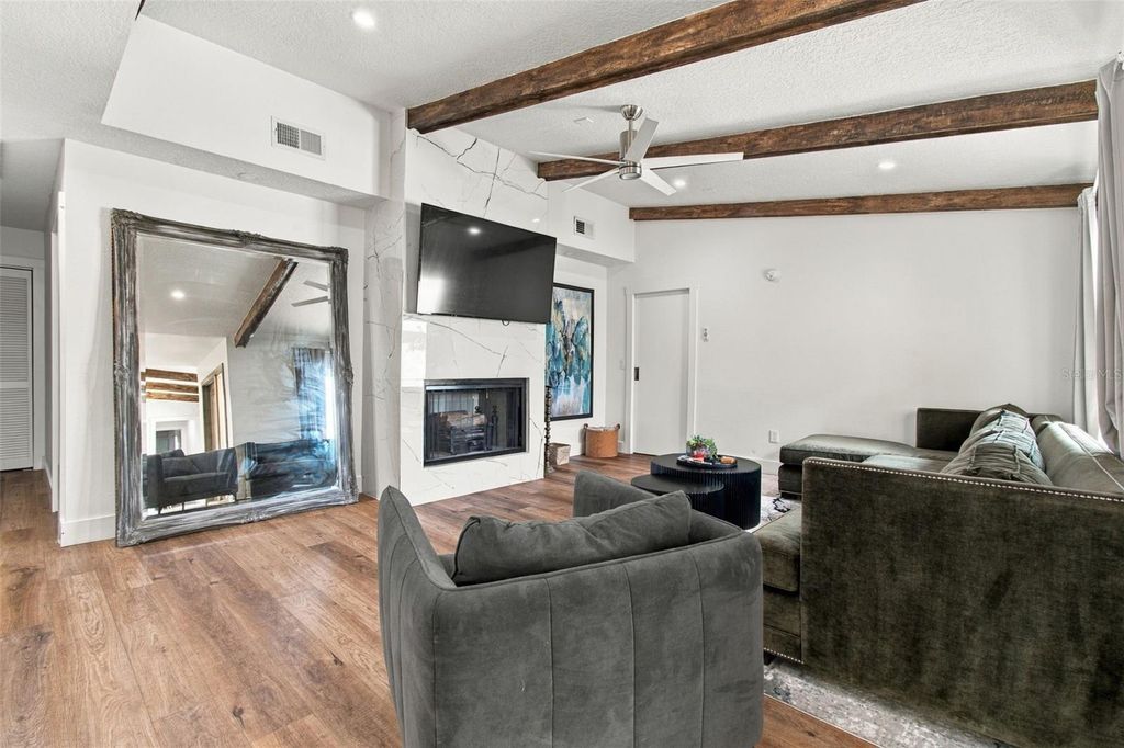 Image 52 of property listing at 5041 PALOMA DRIVE, Tampa, FL 33624