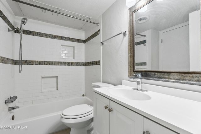 1620 N Wilmot Rd Unit S435, Tucson, AZ 85712