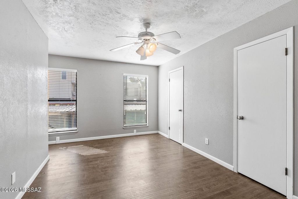 Image 13 of property listing at 1620 N Wilmot Rd Unit S435, Tucson, AZ 85712