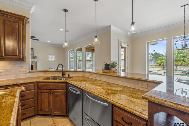 1509 Cooks Xing, Tyler, TX 75703