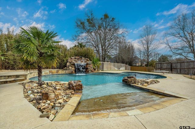 1509 Cooks Xing, Tyler, TX 75703