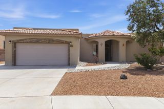 330 Calle Consuelo NE, Los Lunas, NM 87031