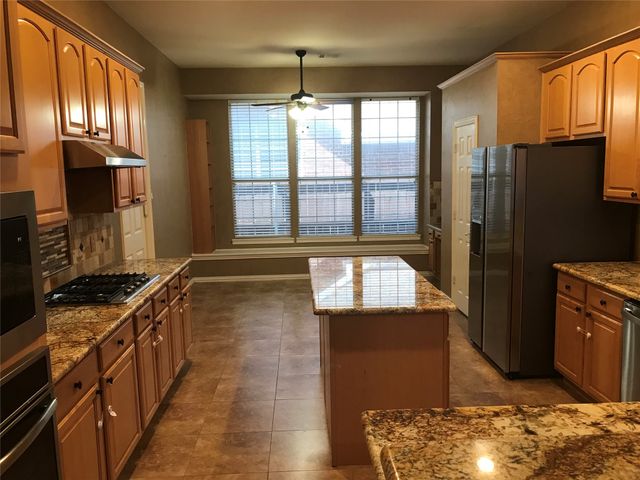 2042 Fox Glen Drive, Allen, TX 75013