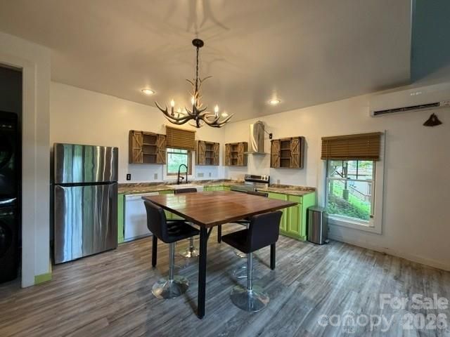 140 Falls Crossing Road, Burnsville, NC 28714