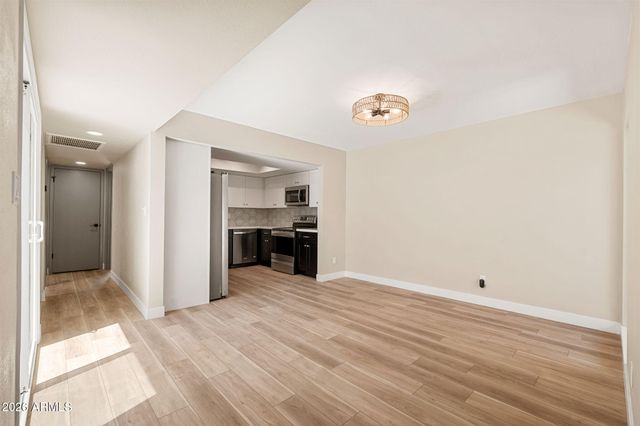 2808 N 61ST Street, Scottsdale, AZ 85257