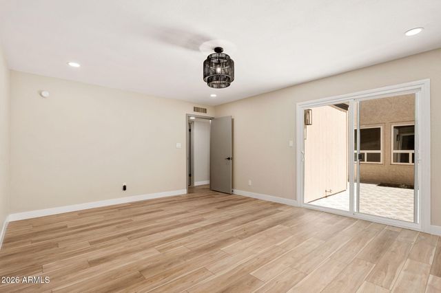2808 N 61ST Street, Scottsdale, AZ 85257