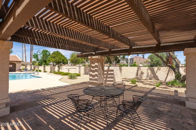 2808 N 61ST Street, Scottsdale, AZ 85257