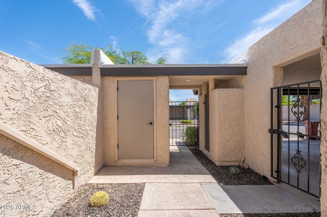 2808 N 61ST Street, Scottsdale, AZ 85257
