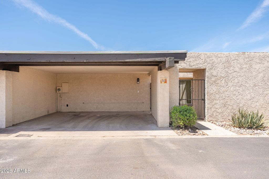 2808 N 61ST Street, Scottsdale, AZ 85257