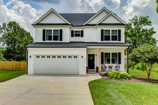 99 Phillips Cir, Lynchburg, VA 24502