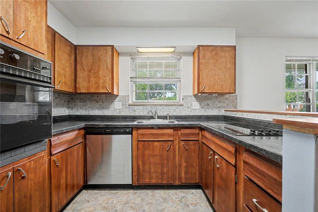 1112 Claybourne Road, Kettering, OH 45429