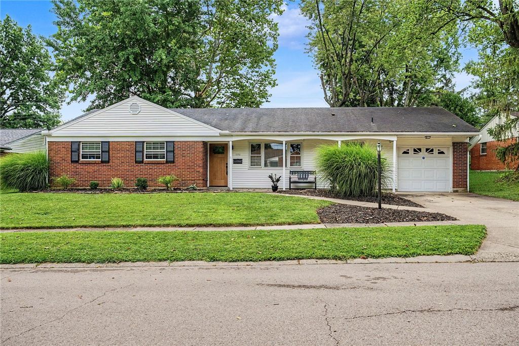 1112 Claybourne Road, Kettering, OH 45429