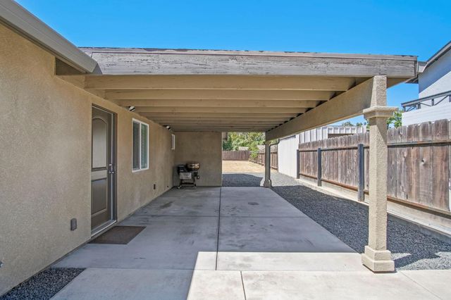 1529 Mitchell Ave, Escalon, CA 95320