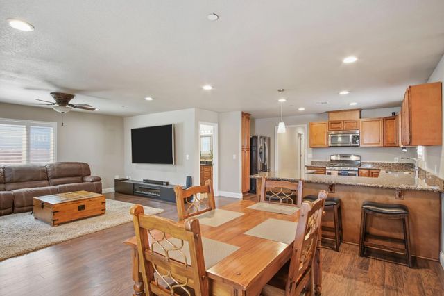 1529 Mitchell Ave, Escalon, CA 95320