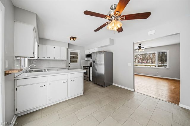 943 N Lake Street, Madison, OH 44057