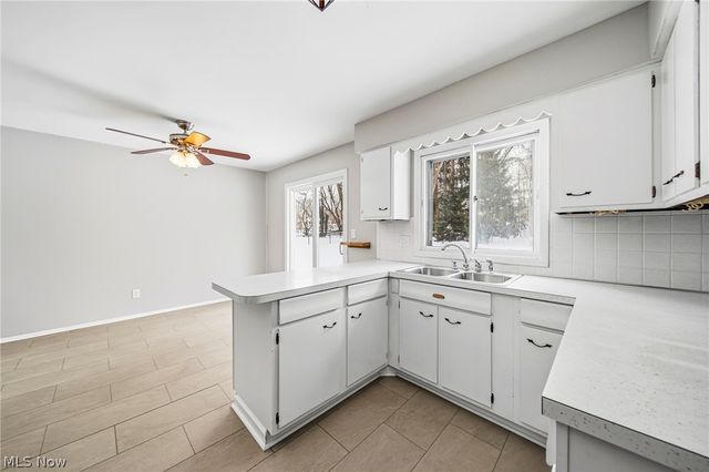 943 N Lake Street, Madison, OH 44057