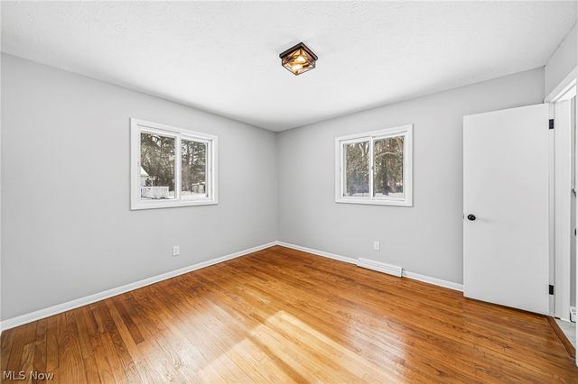 943 N Lake Street, Madison, OH 44057