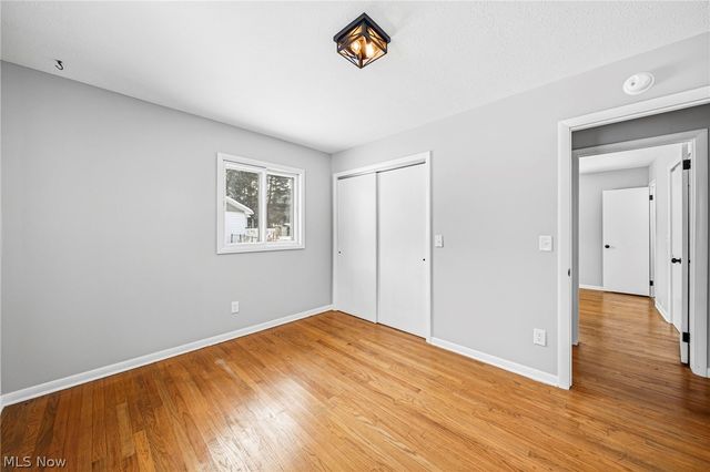 943 N Lake Street, Madison, OH 44057