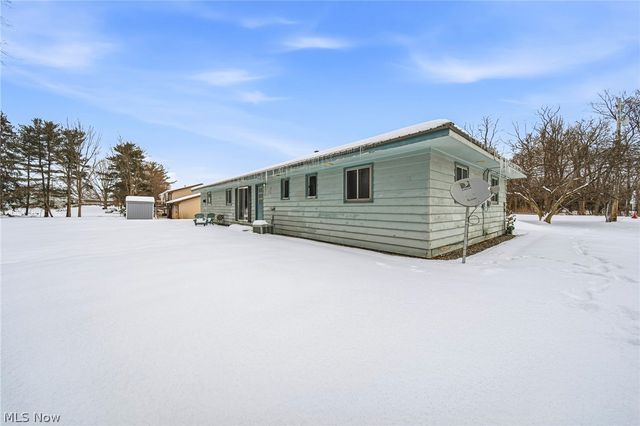 943 N Lake Street, Madison, OH 44057