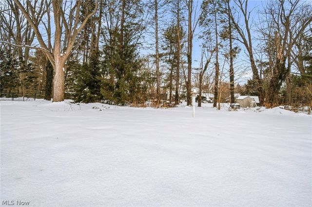 943 N Lake Street, Madison, OH 44057