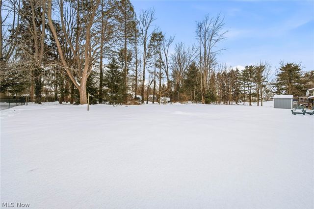 943 N Lake Street, Madison, OH 44057