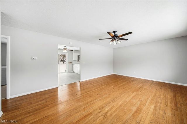 943 N Lake Street, Madison, OH 44057