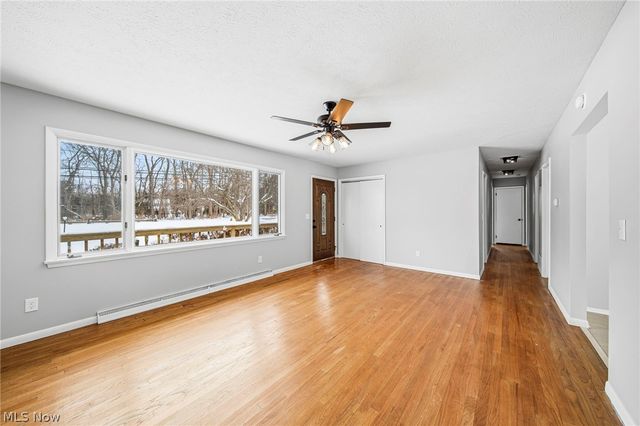 943 N Lake Street, Madison, OH 44057