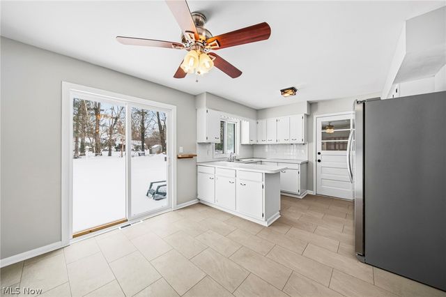 943 N Lake Street, Madison, OH 44057