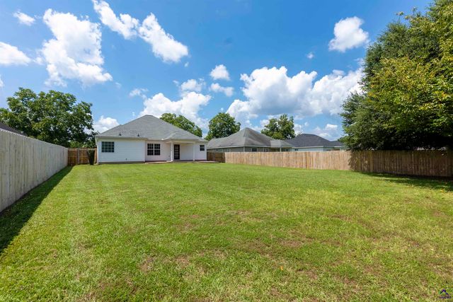 109 Oldfield Court, Centerville, GA 31028