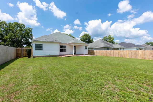 109 Oldfield Court, Centerville, GA 31028