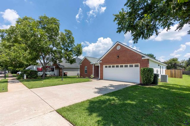 109 Oldfield Court, Centerville, GA 31028