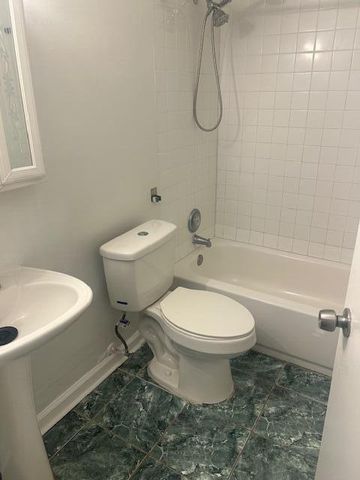 6054 Forest Hill Boulevard Apt 104, West Palm Beach, FL 33415