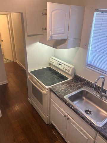 6054 Forest Hill Boulevard Apt 104, West Palm Beach, FL 33415