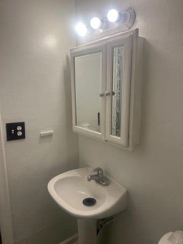 6054 Forest Hill Boulevard Apt 104, West Palm Beach, FL 33415