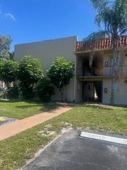 6054 Forest Hill Boulevard Apt 104, West Palm Beach, FL 33415