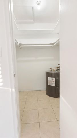 709 SE 15TH Street 1, Fort Lauderdale, FL 33316