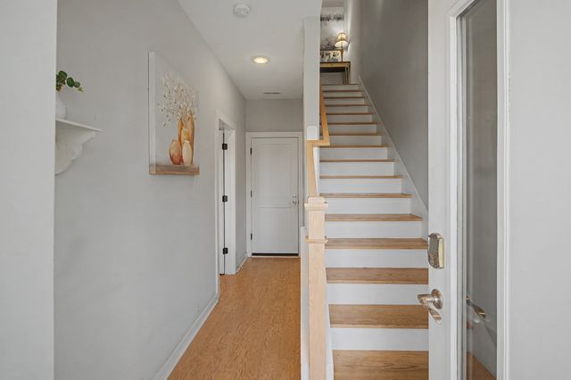 1308 Montgomery Ave Apt 5, Nashville, TN 37207