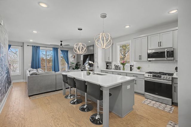 1308 Montgomery Ave Apt 5, Nashville, TN 37207