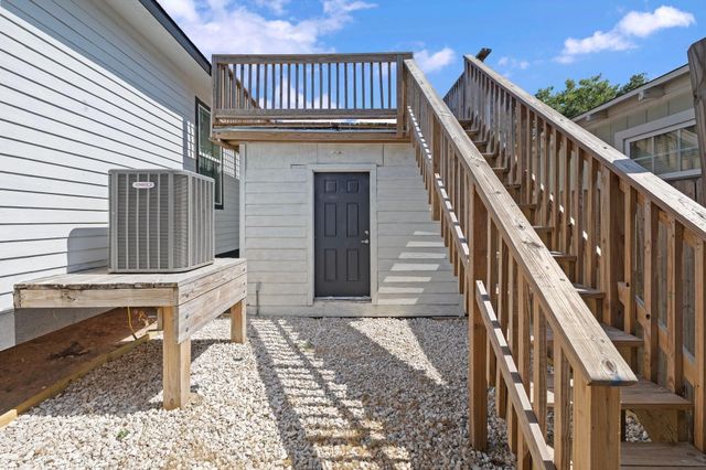 2107 54th Street, Galveston, TX 77551