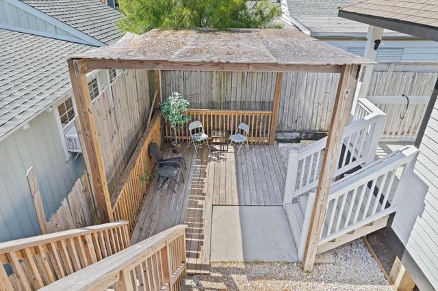 2107 54th Street, Galveston, TX 77551