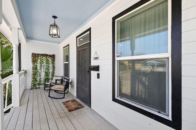 2107 54th Street, Galveston, TX 77551