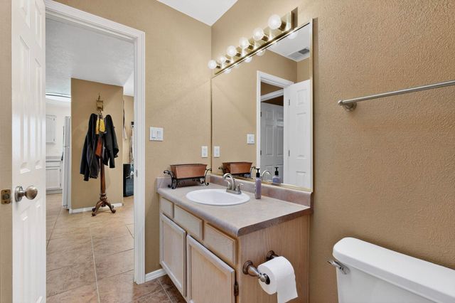 609 Wanda Court SW, Los Lunas, NM 87031