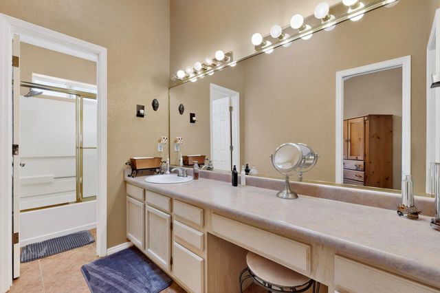 609 Wanda Court SW, Los Lunas, NM 87031