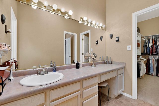 609 Wanda Court SW, Los Lunas, NM 87031