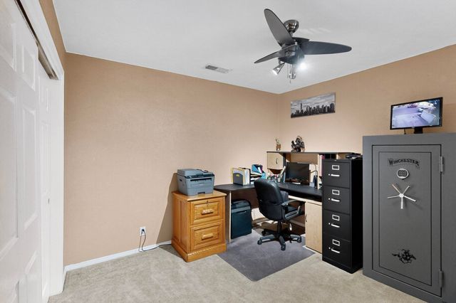 609 Wanda Court SW, Los Lunas, NM 87031