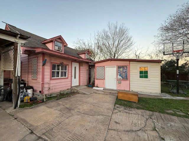 11329 Almeda Genoa Road, Houston, TX 77034